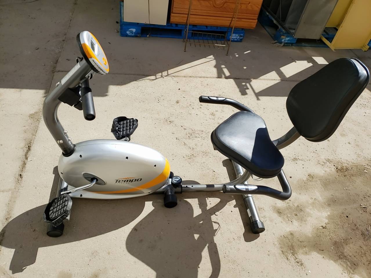 Tempo sales recumbent bike