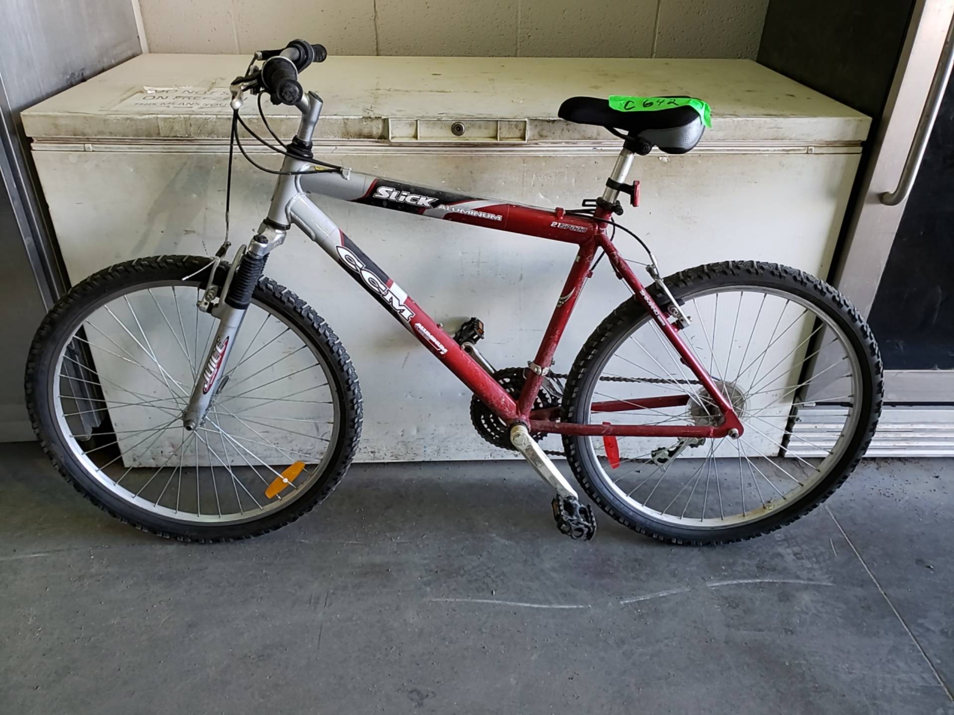 Ccm aluminum mountain best sale bike