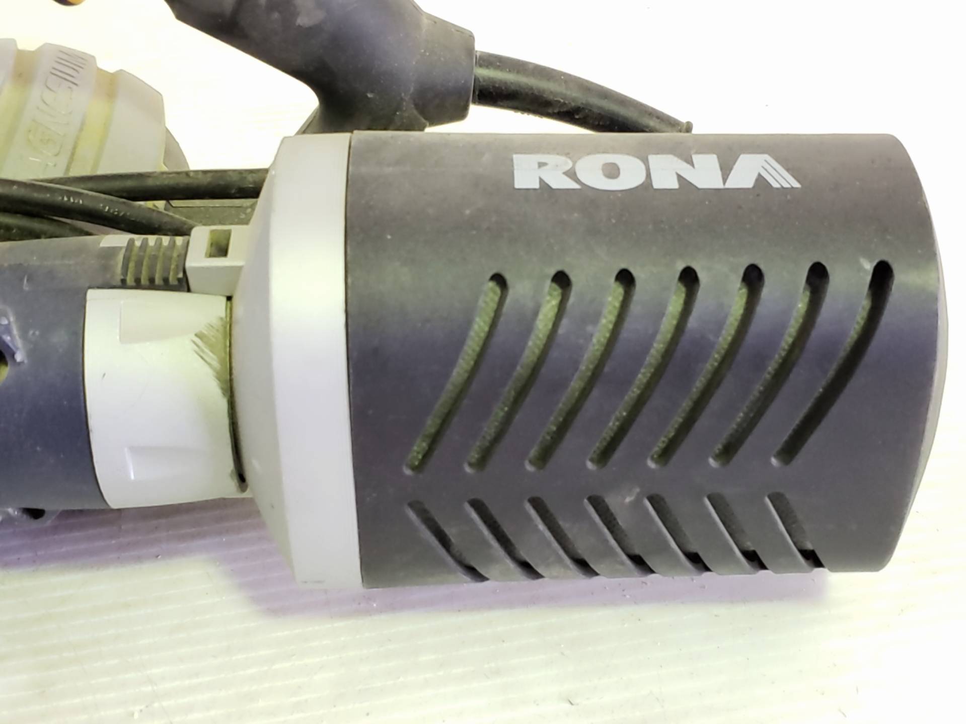 rona belt sander